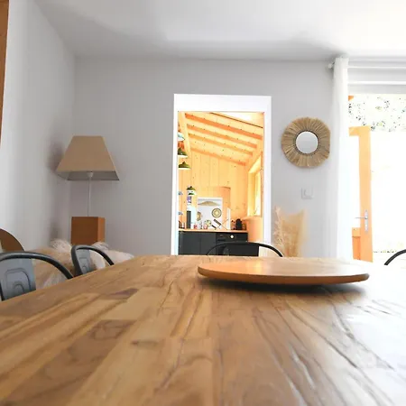 La Mela Au Marche De Piraillan * Lège-Cap-Ferret