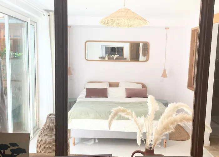 Апартаменты La Mela Au Marche De Piraillan Леж-Кап-Ферре