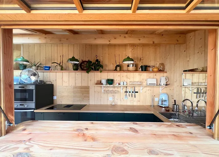 La Mela Au Marche De Piraillan * Леж-Кап-Ферре